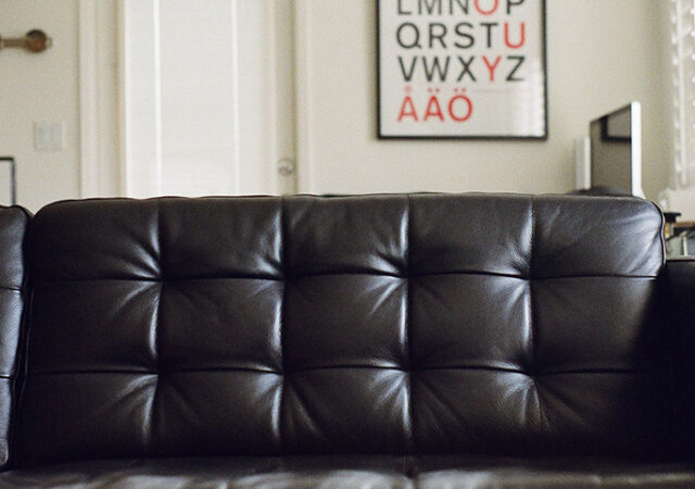 leather-couch-2629227_1920-1-kopieren